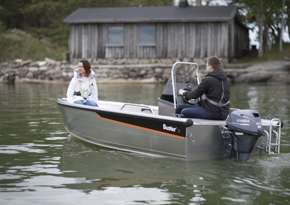 BUSTER S1 2024 motorový člun s boční konzolou 4,43 m + YAMAHA F30 BETL