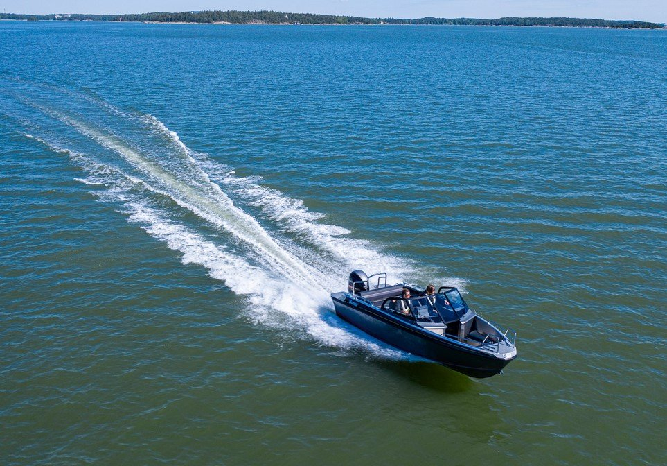 BUSTER XL VMAX 2024 motorový člun hliníkový 6,05 m + YAMAHA VF115 XA