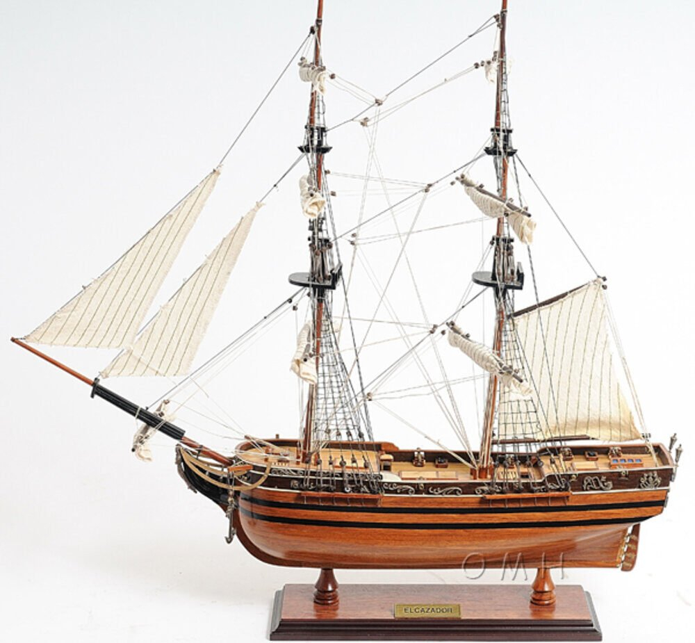 Model plachetnice THE HUNTER - 62 cm