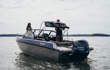 BUSTER XL 2024 motorový člun hliníkový 6,05 m + YAMAHA F115 XB