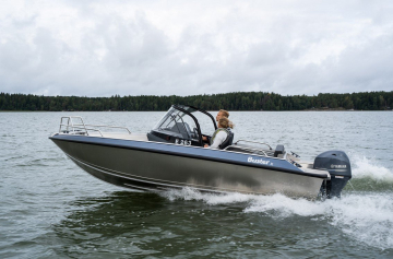 BUSTER X 2024 motorový člun se dvěma konzolami 5,35 m + YAMAHA F70 AETL