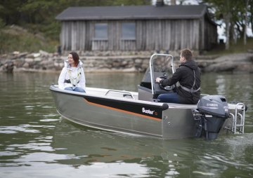 BUSTER S1 2024 motorový člun s boční konzolou 4,43 m + YAMAHA F30 BETL