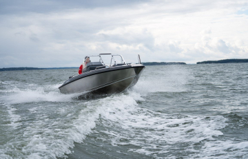 BUSTER LX 2024 motorový člun s dvěma konzolami 5,13 m + YAMAHA F60 FETL