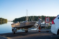 BUSTER XS motorový člun - 4,18 m