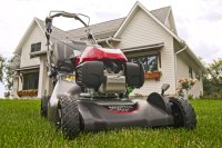 HONDA HRN 536 VY benzinová sekačka 53cm, autosytič, variabilní rychlost pojezdu, Versamow mulčování, spojka nože