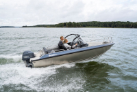 BUSTER X motorový člun se dvěma konzolami - 5,35 m