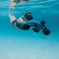 Jobe Infinity Seascooter Pro Package podvodní skútr s taškou a šnorchlovací sadou
