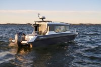 BUSTER MAGNUM CABIN 2024 motorový člun hliníkový 7,58 m + YAMAHA F225 XCB