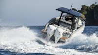 YAMAHA FL250 XS2 (SBW) závěsný lodní motor bílý - délka hřídele 25 palců/63,5 cm (opačná rotace vrtule)