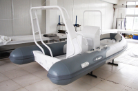 Gladiator Rib 540 AL nafukovací člun šedý s konzolou