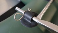 Přední platforma pro montáž elektromotorů a navijáků s montážními očky.