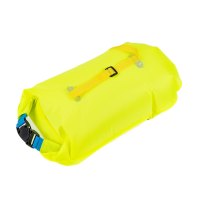 BornToSwim® Záchranný plovák, plavecká bójka a vak v jednom 64 x 30 cm - zelená