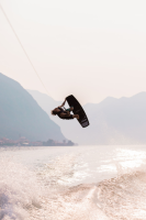 Jobe Nitro vázání pro Wakeboard