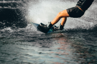Jobe Nitro vázání pro Wakeboard