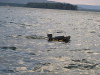 Rybářská zavážecí loďka Bait Liner