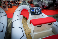 Bombard Sunrider 650 Strongan nafukovací člun sv. šedý / fire