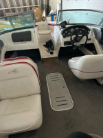 Motorový člun Monterey 180 FS (2005) s přívěsem
