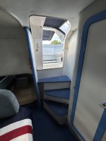 CRANCHI CRUISER 32 – pohodlný kajutový motorový člun ve výborném stavu