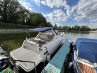 CRANCHI CRUISER 32 – pohodlný kajutový motorový člun ve výborném stavu
