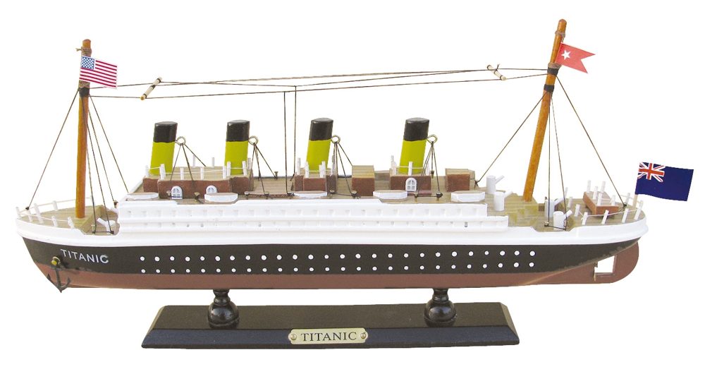Model lodi Titanic dřevěný – délka 35 cm
