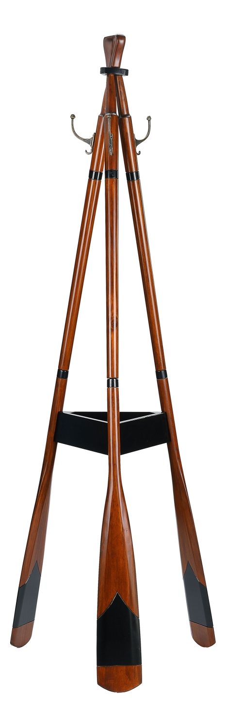 Věšák na oblečení z vesel, malované dřevo – výška 192 cm