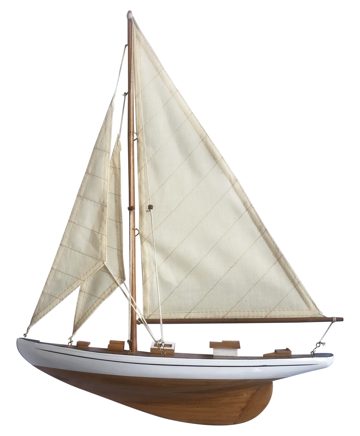 Poloviční model plachetnice ze dřeva, hnědá/bílá – délka 41,5 cm, výška 52,5 cm