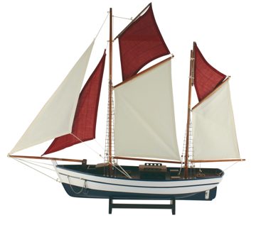 Model plachetnice, dřevo s látkovými plachtami – délka 86 cm, výška 75 cm