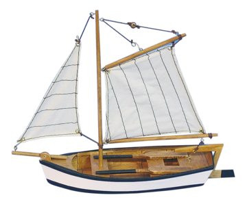 Model rybářské lodě dřevěný s látkovými plachtami – délka 25 cm