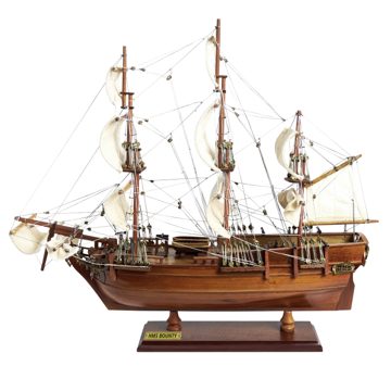 Model obchodní lodi HMS Bounty ze dřeva a kovu – 49 × 16,5 × 44 cm