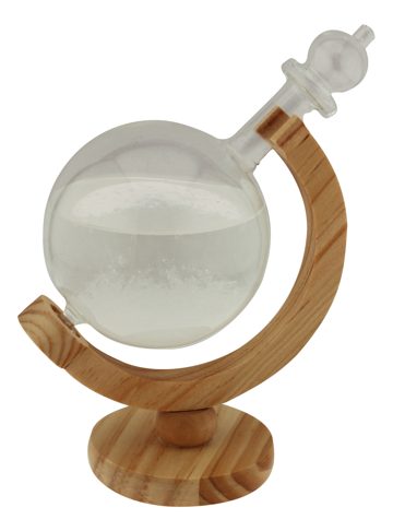 Bouřkové sklo ve tvaru baňky na dřevěném stojanu – výška 21,5 cm