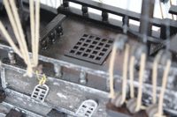 Model pirátské lodě dřevěný se zestařenou úpravou – délka 50 cm