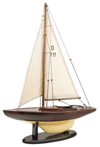 Model plachetnice, dřevo s látkovými plachtami, slonovinová/hnědá – 42 × 11 × 55 cm