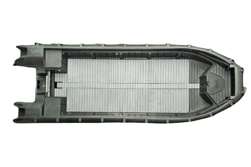 WHALY 620R plastový člun z polyethylenu - 6,20 m, 680 kg