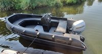 WHALY 400 plastový člun z polyethylenu - 3,95 m, 210 kg