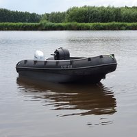 WHALY 400 plastový člun z polyethylenu - 3,95 m, 210 kg