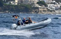 WHALY 500R80 plastový člun z polyethylenu - 4,99 m, 467 kg