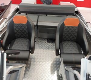 BUSTER LX 2024 motorový člun s dvěma konzolami 5,13 m + YAMAHA F60 FETL - Obrázek 10