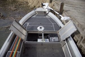 BUSTER S motorový člun - 4,43 m - Obrázek 11