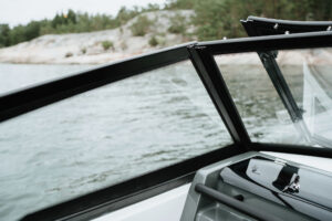 YAMARIN CROSS 57 BR VMAX 2024 motorový člun hliníkový - Obrázek 12