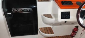 BARRACUDA 585 DC motorový člun s motorem SUZUKI DF 150 - r.v.2022 - Obrázek 11