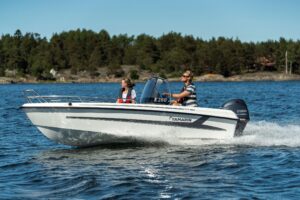 YAMARIN 46 SC 2024 + YAMAHA F50 HETL - Obrázek 3