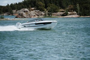 YAMARIN 67 DC 2023 motorový člun - Obrázek 16