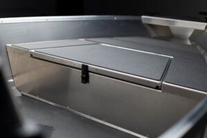 BUSTER XSr 2024 motorový člun s boční konzolou 4,18 m + YAMAHA F20 GEPL - Obrázek 16