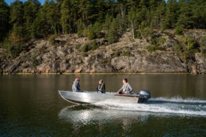 BUSTER XS motorový člun - 4,18 m - Obrázek 15