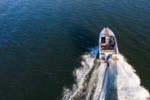 YAMARIN 60 DC 2024 + YAMAHA F115XB - Obrázek 16