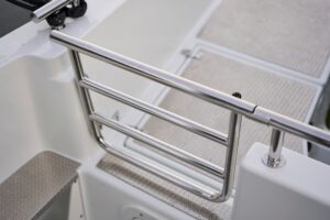 BUSTER MAGNUM CABIN 2024 motorový člun hliníkový 7,58 m + YAMAHA F300 XCB - Obrázek 20