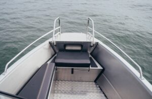 BUSTER XXL 2024 motorový člun hliníkový 6,25 m + YAMAHA F150 XC - Obrázek 20