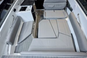 YAMARIN 67 DC 2023 motorový člun - Obrázek 21