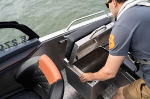 BUSTER XXL 2024 motorový člun hliníkový 6,25 m + YAMAHA F150 XC - Obrázek 21