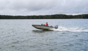 BUSTER LX 2024 motorový člun s dvěma konzolami 5,13 m + YAMAHA F60 FETL - Obrázek 3